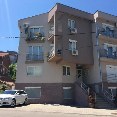Apartman Lux Sneznik Vrnjačka Banja Buitenkant foto